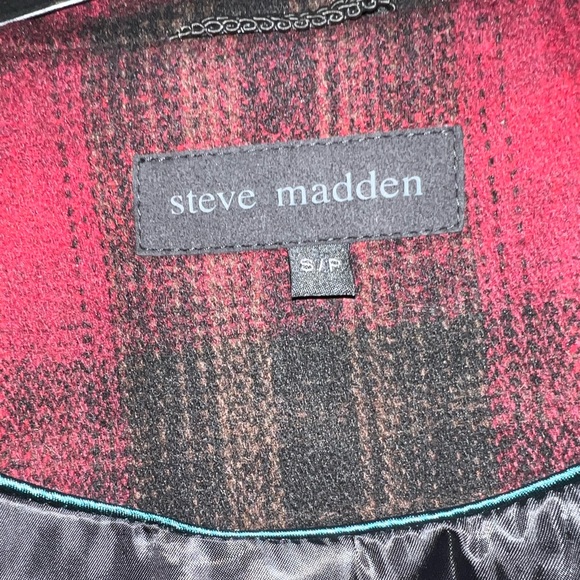 Steve Madden red and black Small plaid coat - Picture 4 of 7